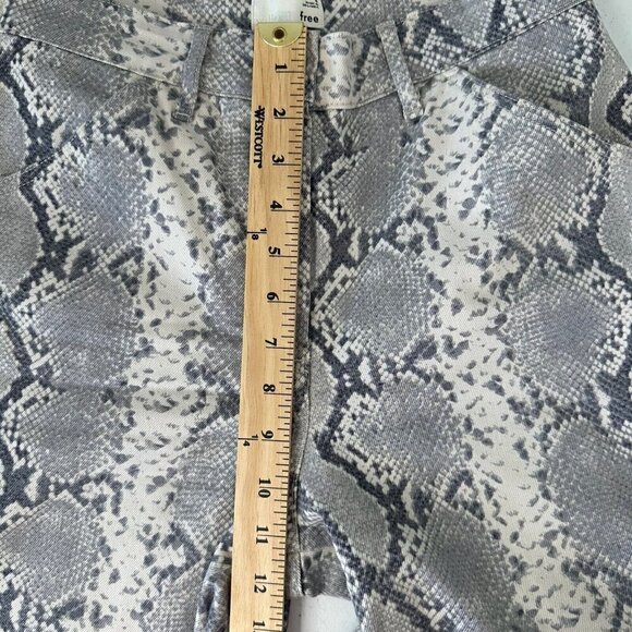 Wilfred Free Jeans Kelsey Pants Snakeskin Pants Size 4 Utility High Waist - Picture 10 of 12